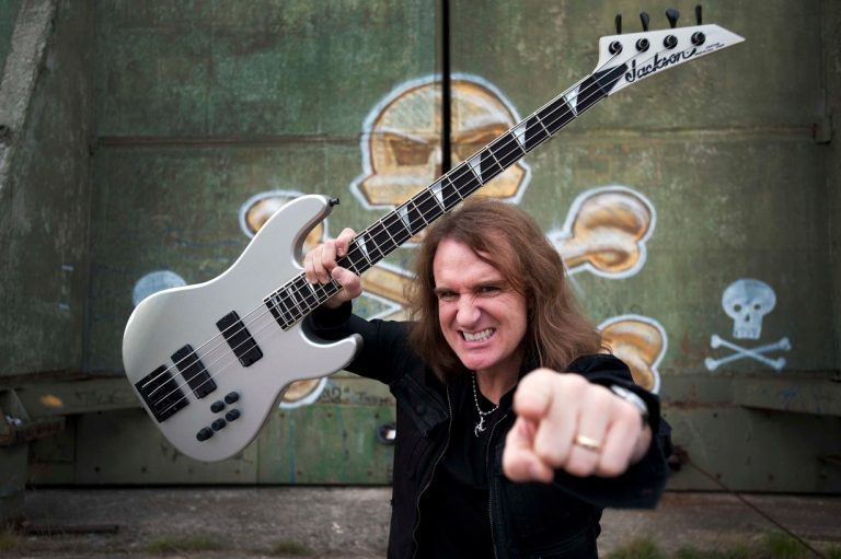 MEGADETH Bassist David Ellefson: Signed And Numbered Limited Edition Of New Autobiography Available