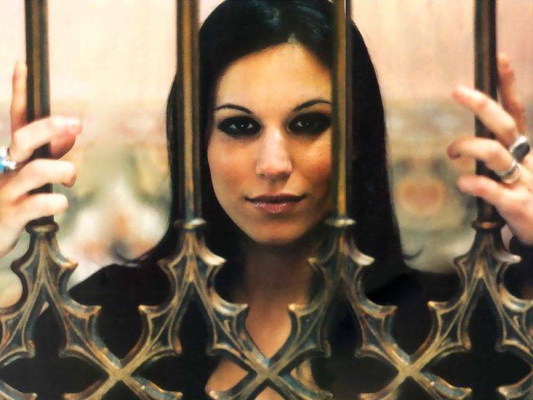 LACUNA COIL’s Cristina Scabbia: “Life Can Be A Bitch Sometimes”