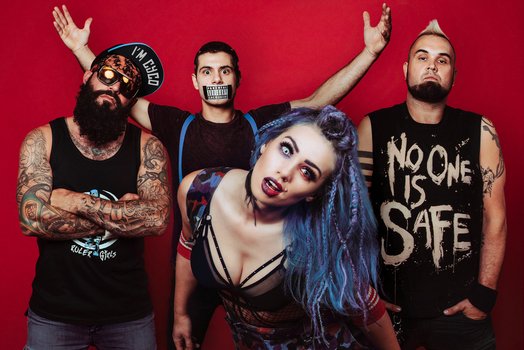 Sumo Cyco – Moving Mountains