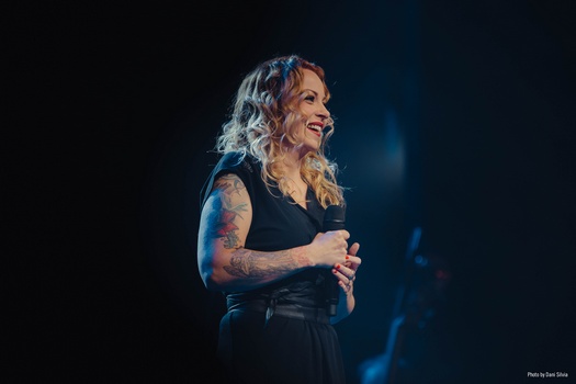 Anneke van Giersbergen – Energy through Melody